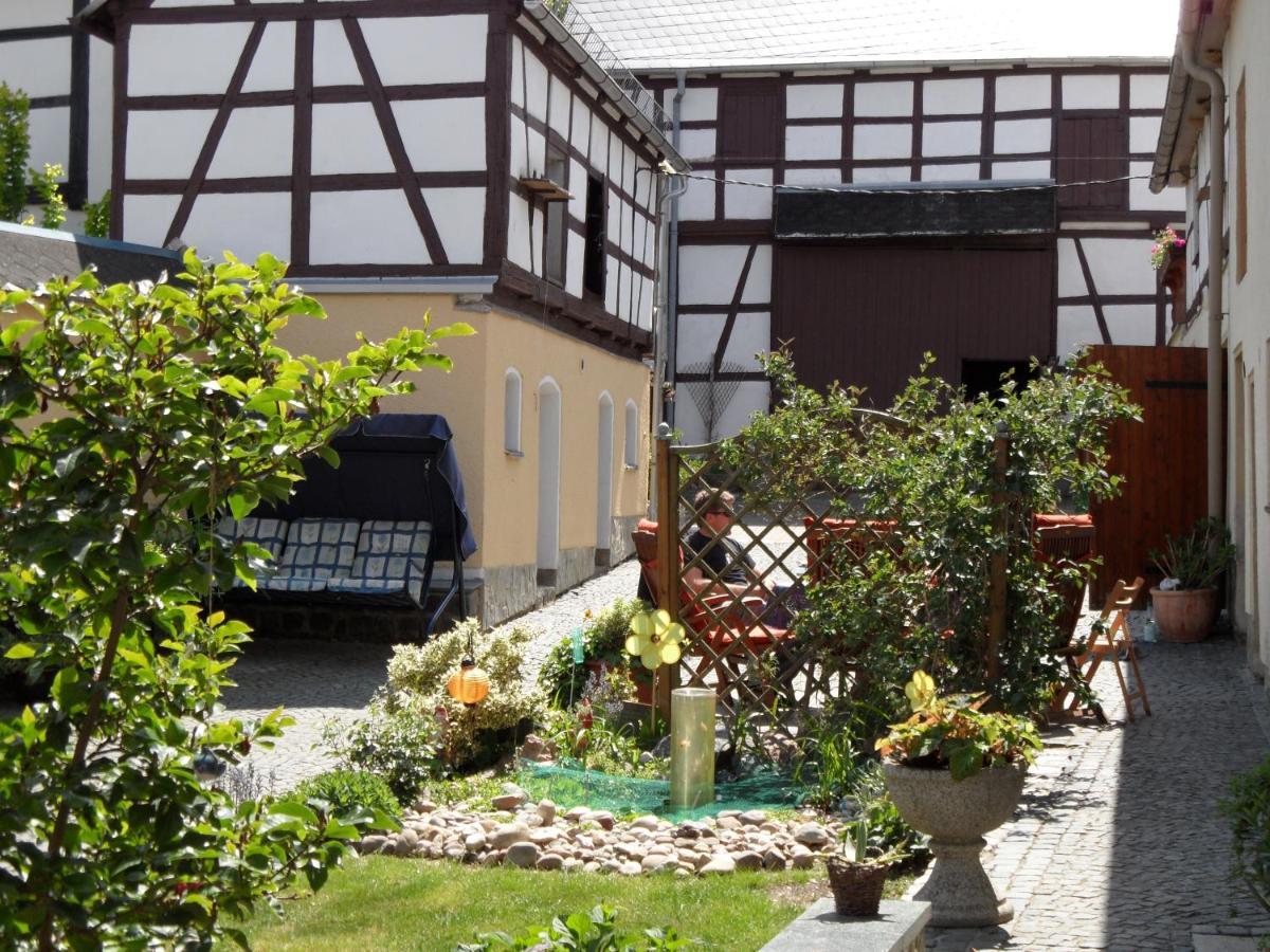 Am Brunnen Merkendorf Zeulenroda-Triebes Bagian luar foto